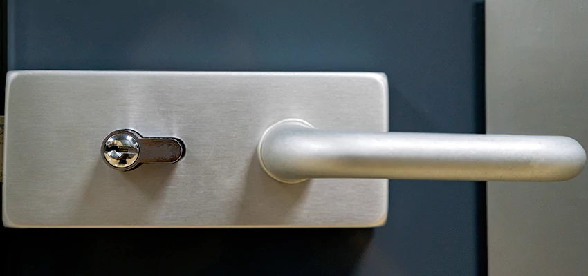 Change Patio Door Locks in Hughson, California