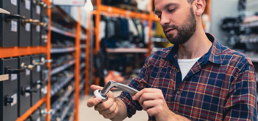 Locksmith For Retail Stores Lockout Services in Hughson, California